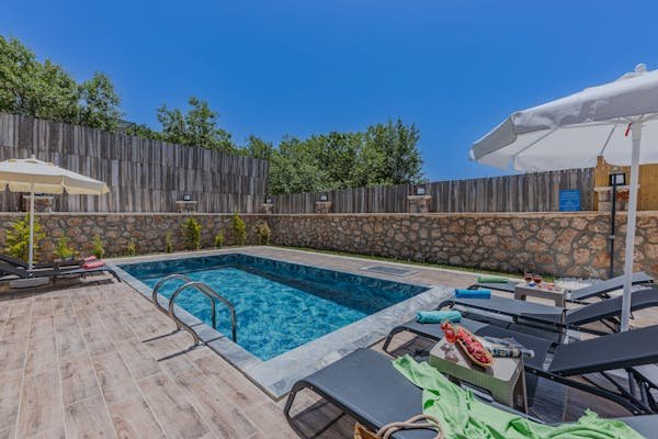 Filet et brise vue camouflage : style et protection extérieure